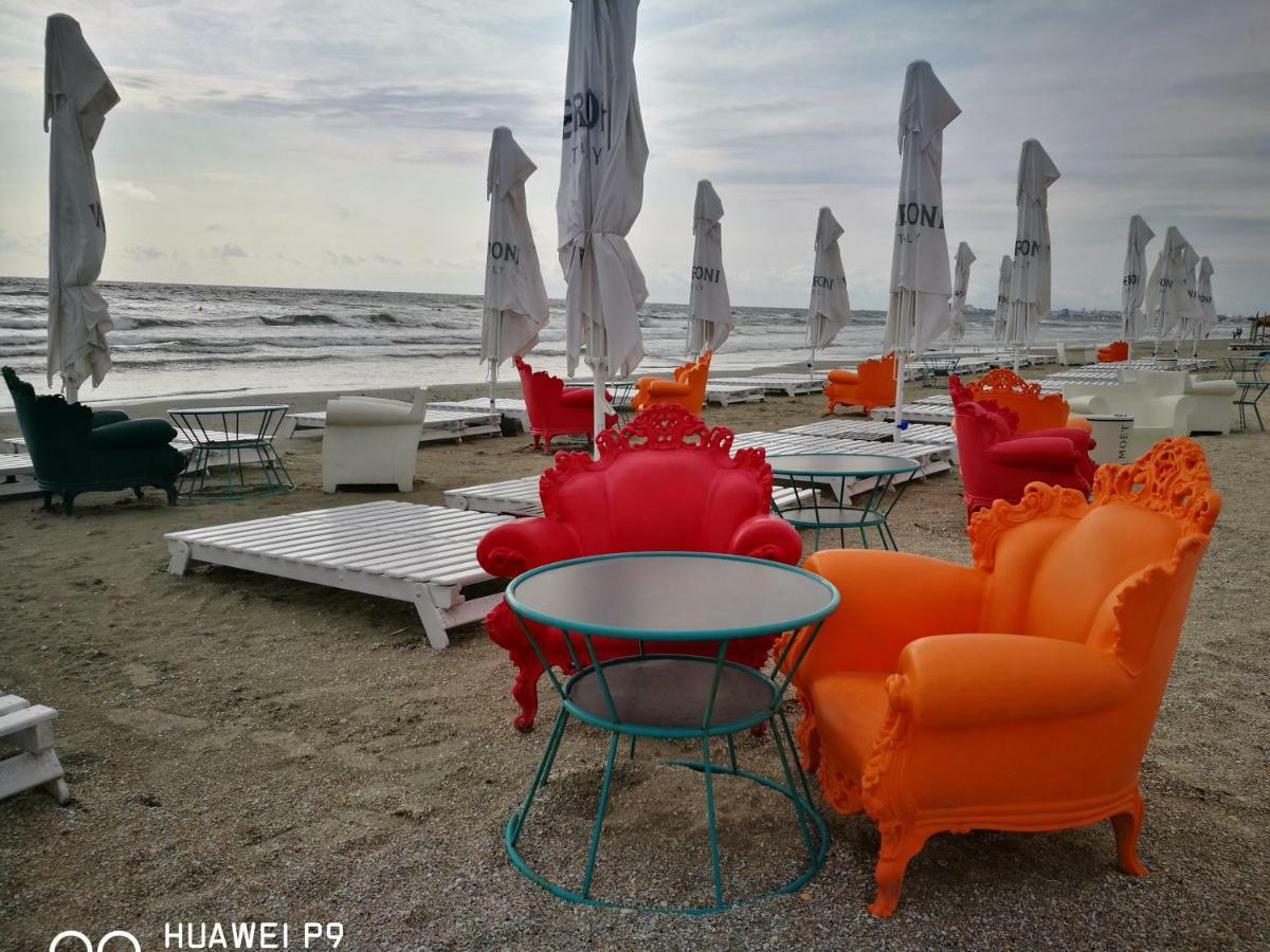 Luxury Studio 42 De Silva Mamaia Eksteriør billede