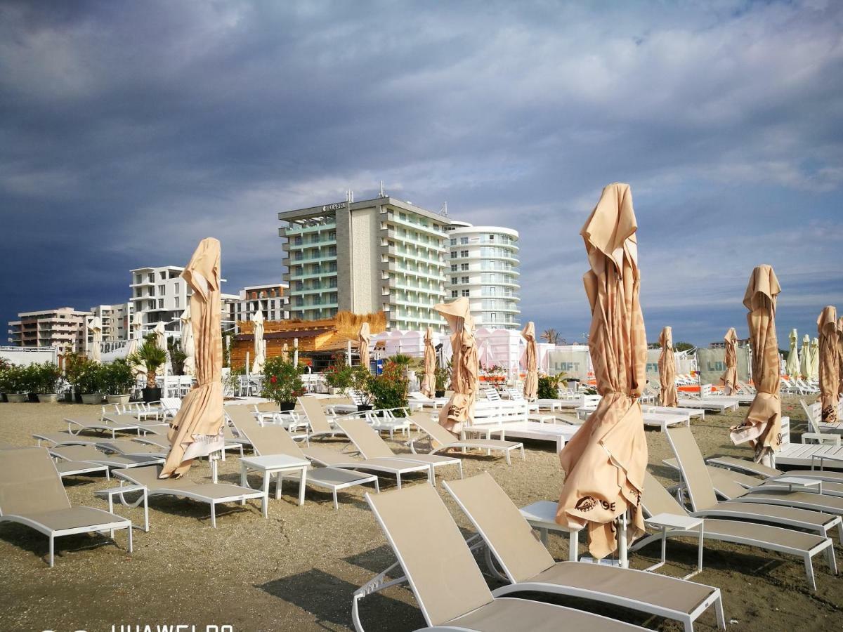Luxury Studio 42 De Silva Mamaia Eksteriør billede