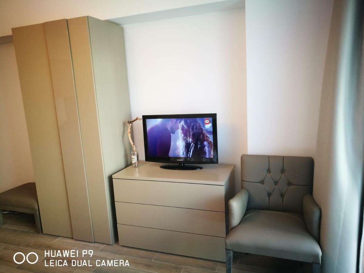 Luxury Studio 42 De Silva Mamaia Eksteriør billede
